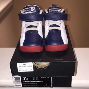 Boys Jordan shoes (7c)